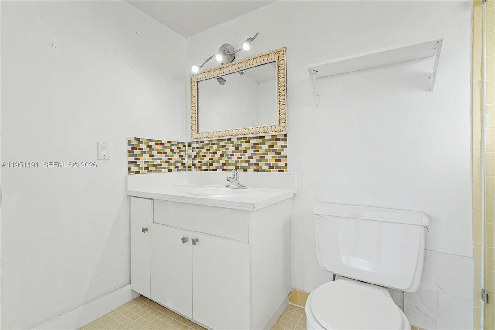 MEADOWBROOK LAKES CONDO - Residential