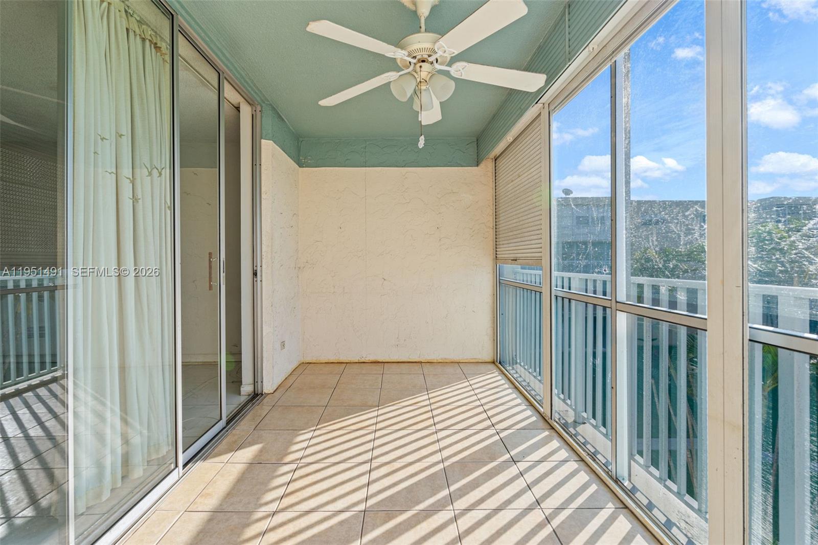 MEADOWBROOK LAKES CONDO - Residential