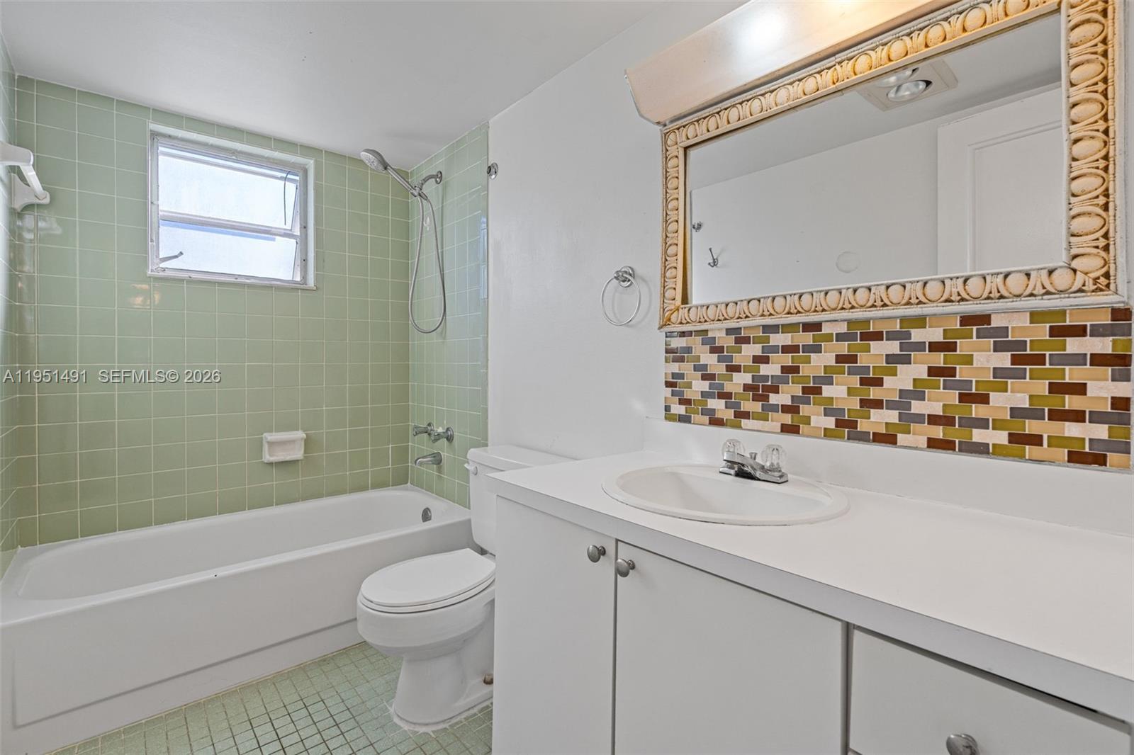 MEADOWBROOK LAKES CONDO - Residential