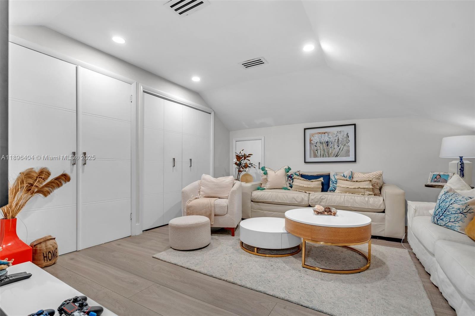 BEACH VIEW ADDN - Residential
