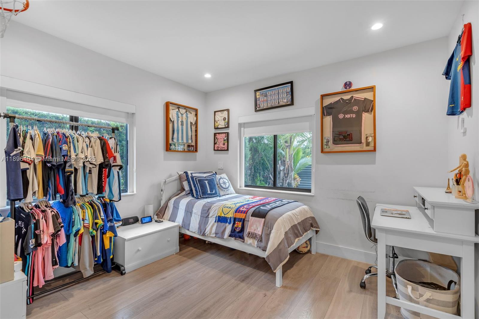 BEACH VIEW ADDN - Residential