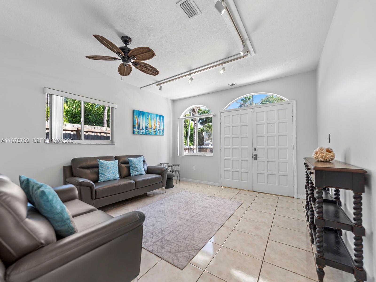 LARGO SOUND PARK - Residential Lease