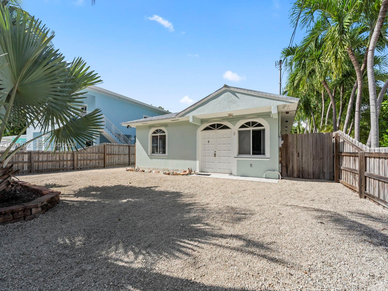 LARGO SOUND PARK - Residential Lease