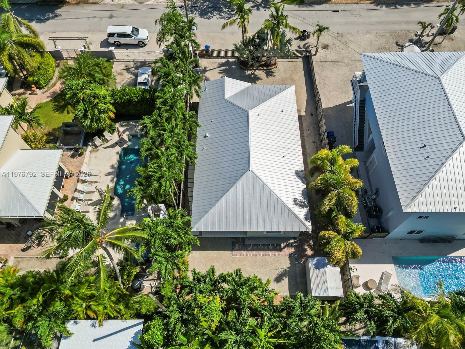 LARGO SOUND PARK - Residential Lease