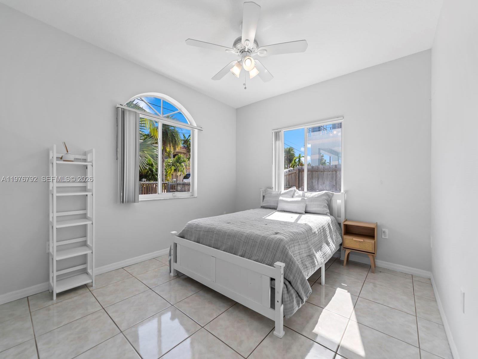 LARGO SOUND PARK - Residential Lease