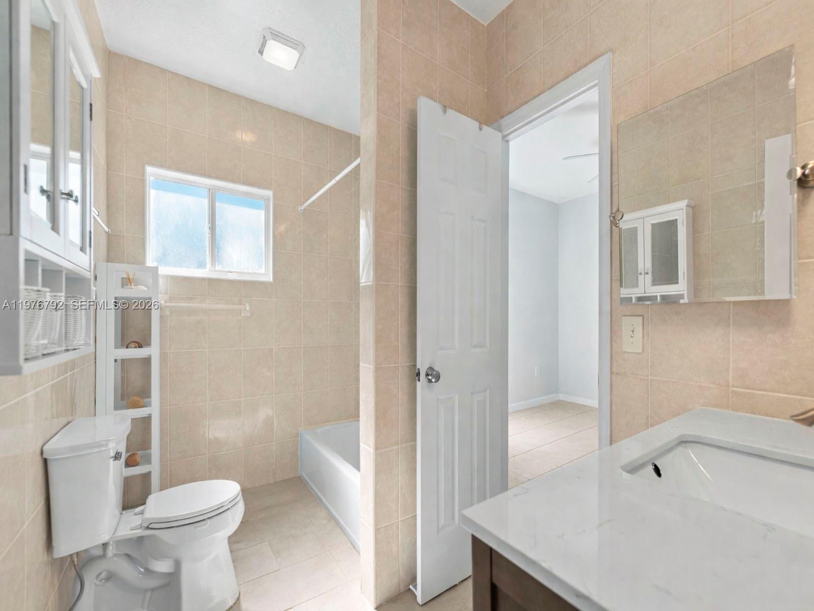 LARGO SOUND PARK - Residential Lease