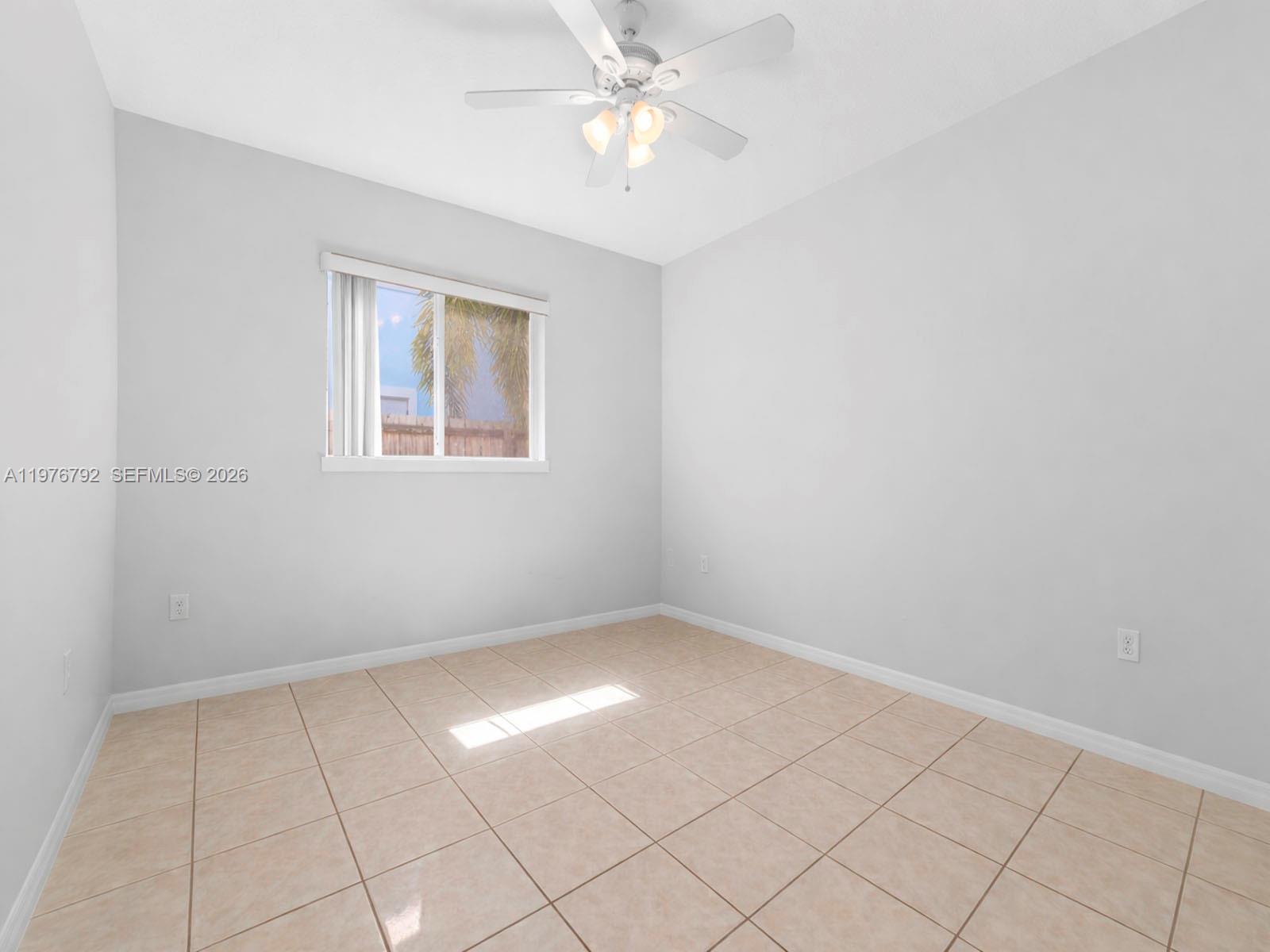 LARGO SOUND PARK - Residential Lease