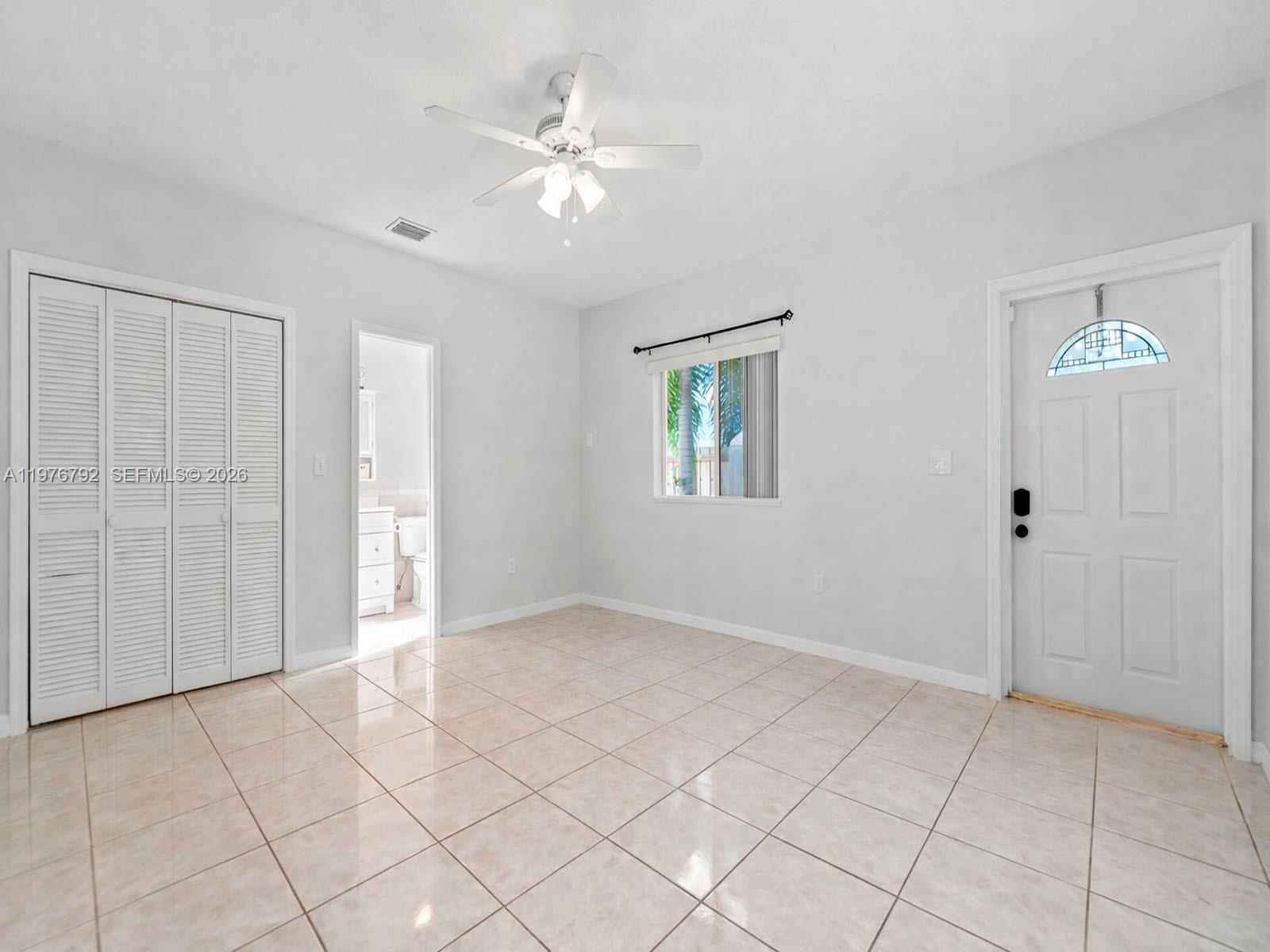 LARGO SOUND PARK - Residential Lease