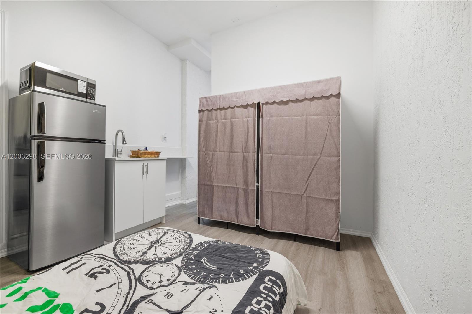 STEIN ASSEMBLAGE - Residential