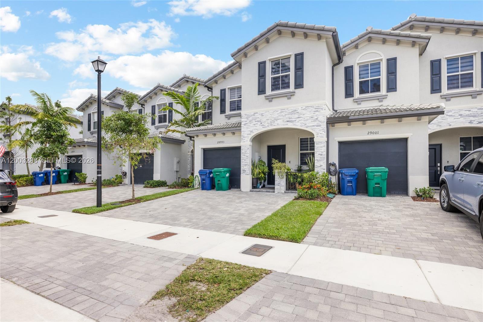 STEIN ASSEMBLAGE - Residential