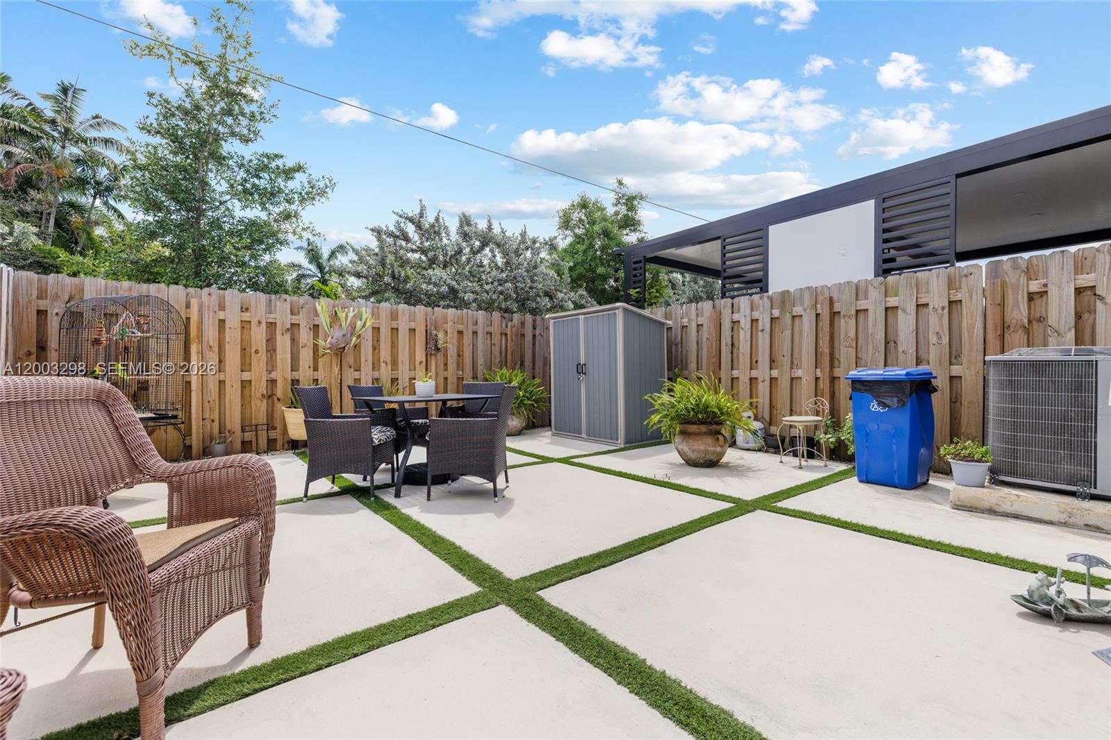 STEIN ASSEMBLAGE - Residential