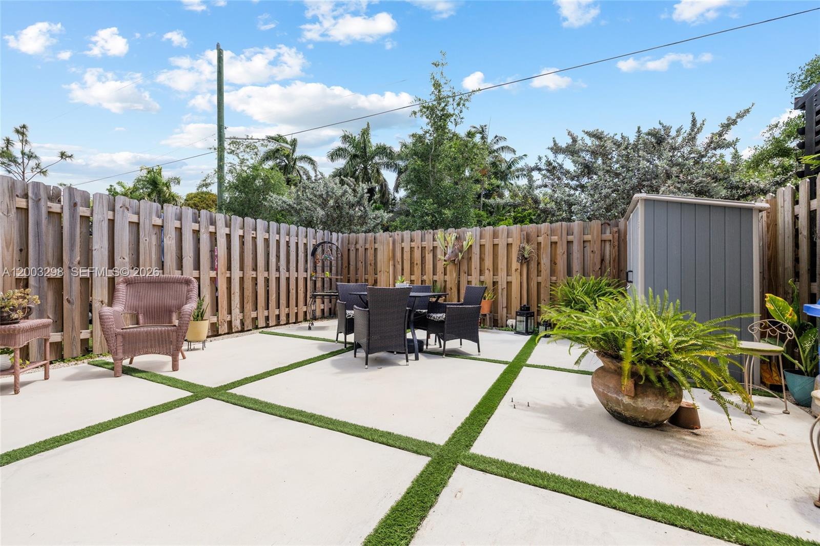 STEIN ASSEMBLAGE - Residential