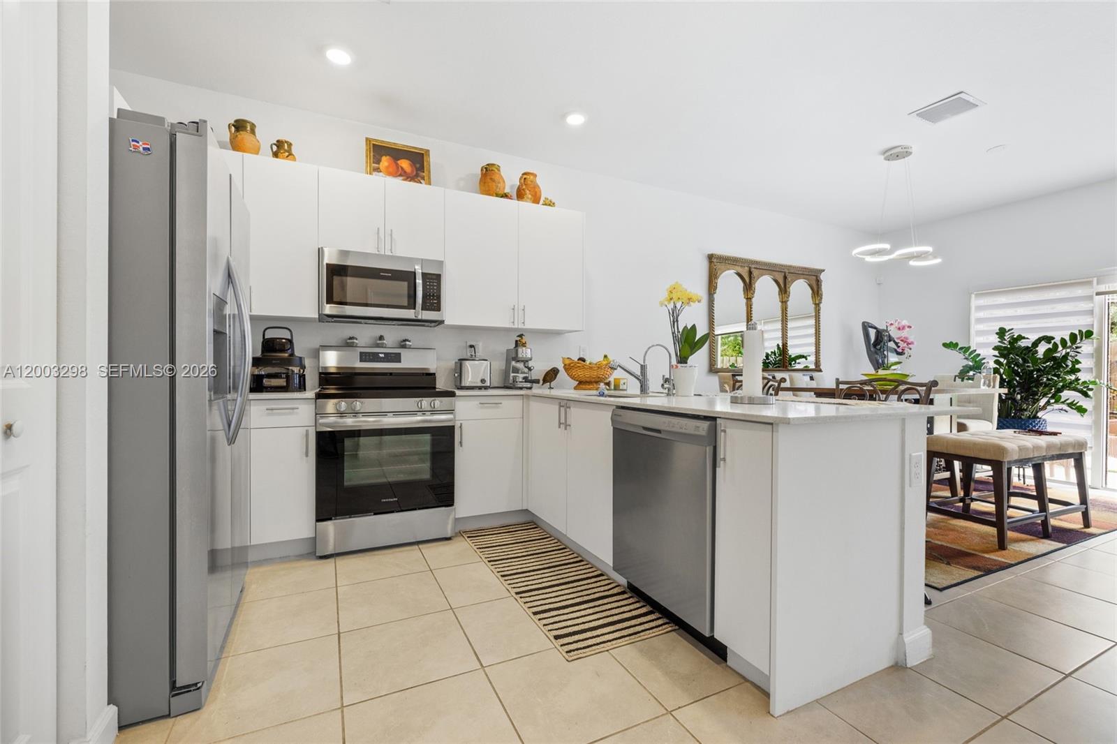 STEIN ASSEMBLAGE - Residential