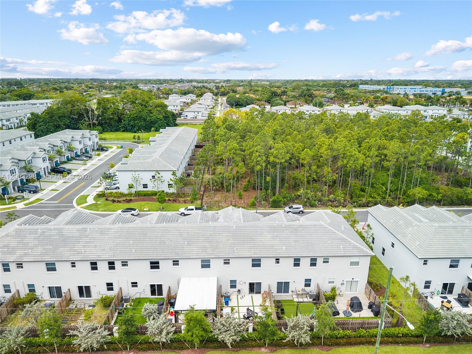 STEIN ASSEMBLAGE - Residential