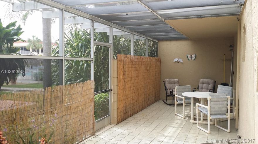 BEAUTIFUL 2BE/2BA. FIRST FLOOR CORNER UNIT WITH A LARGE SCREENED PATIO. FACES POOL AND RECREATION AREA. FRESHLY PAINTED, UPGRADE BATHROOM, NEW WATER HEATER, NEW A/C UNIT, TILE THROUGHOUT. WALK-IN CLOSET,  WASHER/DRYER ON EACH FLOOR, VERY CONVENIENT FOR UNIT. AMENITIES: TENNIS, GYM, POOL AREA WITH TABLES&CHAIRS AND BBQ, AND 24 H. SECURITY PATROL. WALKING DISTANCE TO PUBLIX. CLOSE TO BROWARD MALL, SHOPS, ETC. PET FRIENDLY