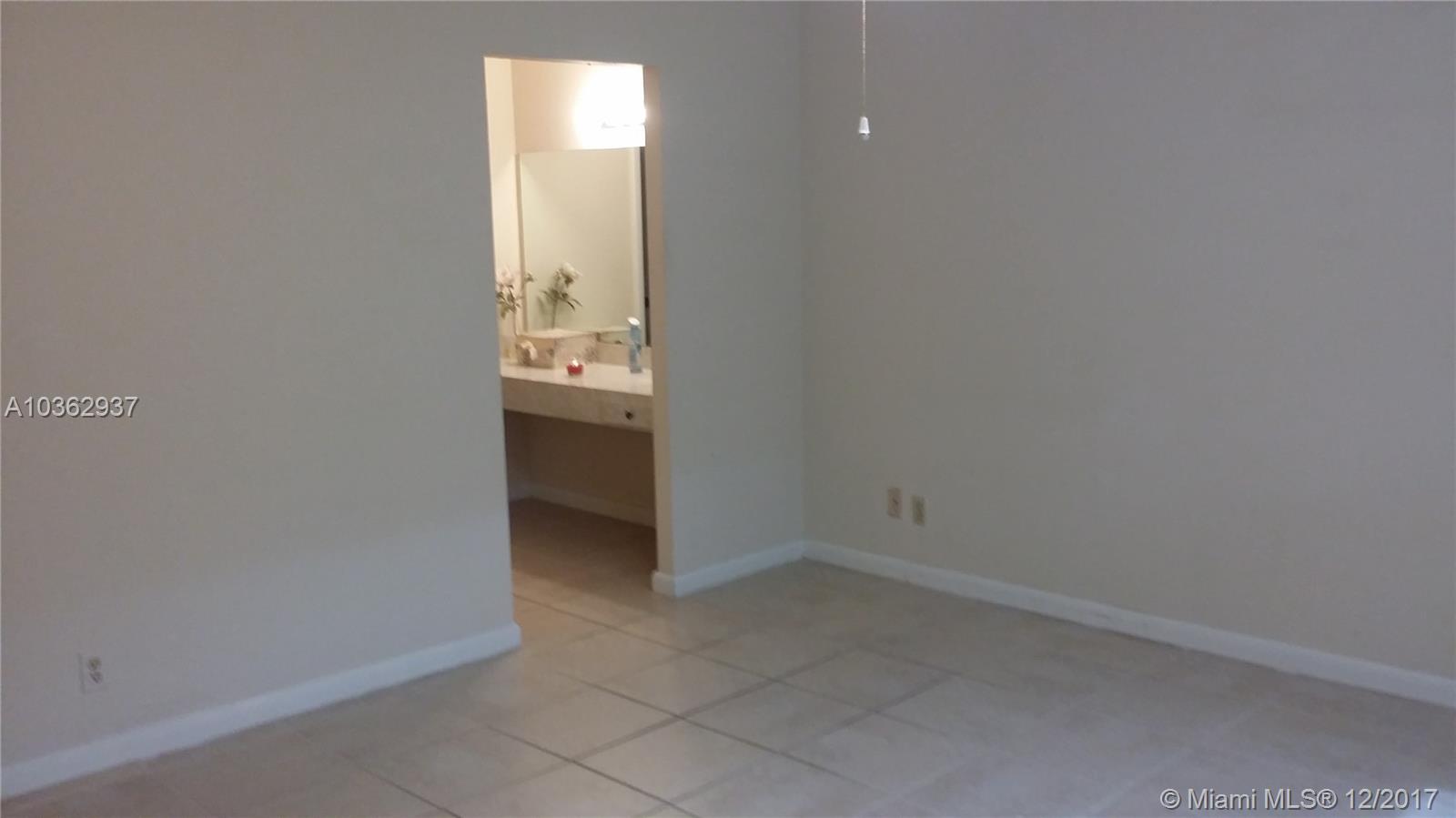 POLYNESIAN GARDENS 2 COND - Residential