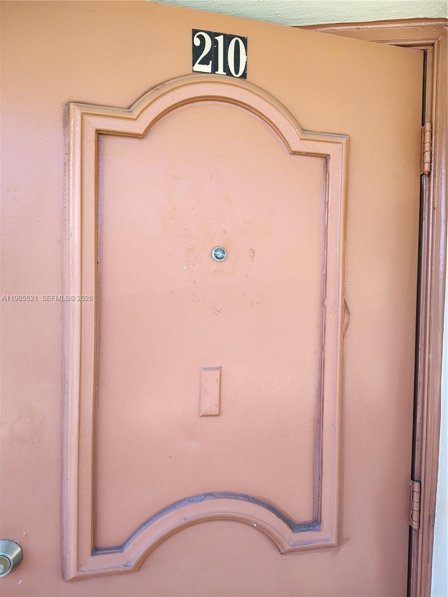 SUNRISE LAKES 20 CONDO - Residential