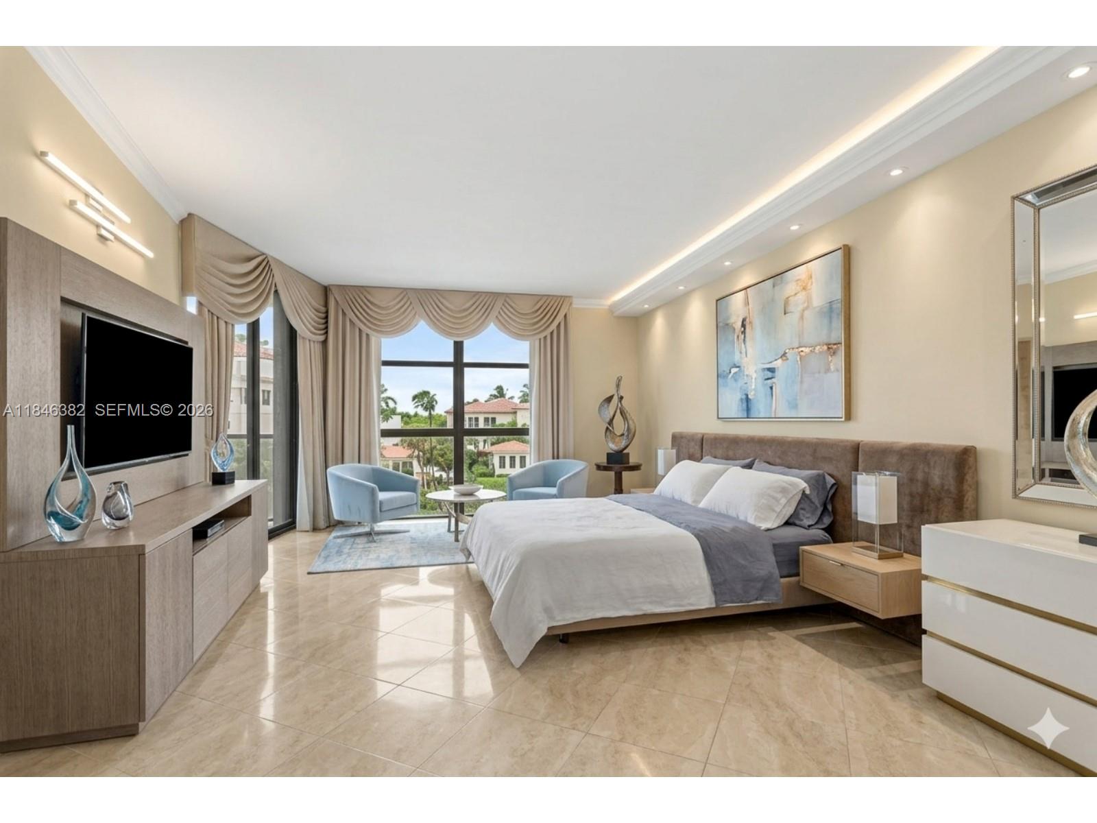 HAMPTONS WEST CONDO - Residential