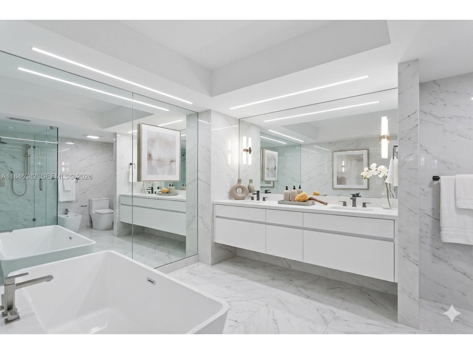 HAMPTONS WEST CONDO - Residential