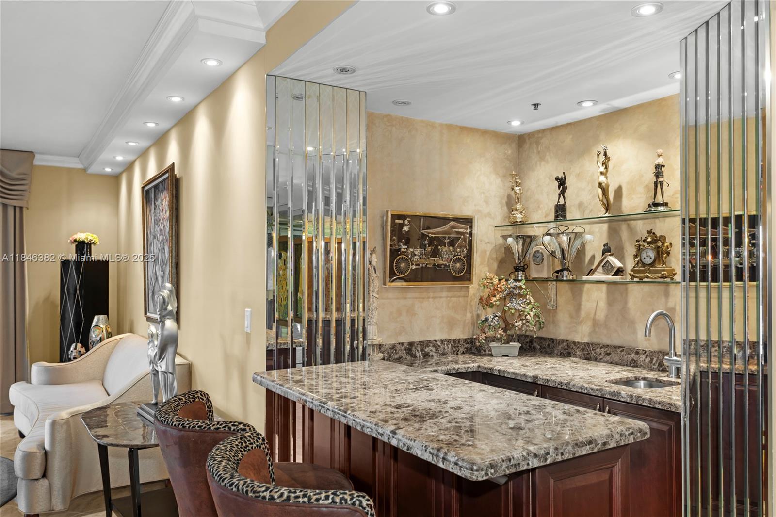 20281 E Country Club Dr 207