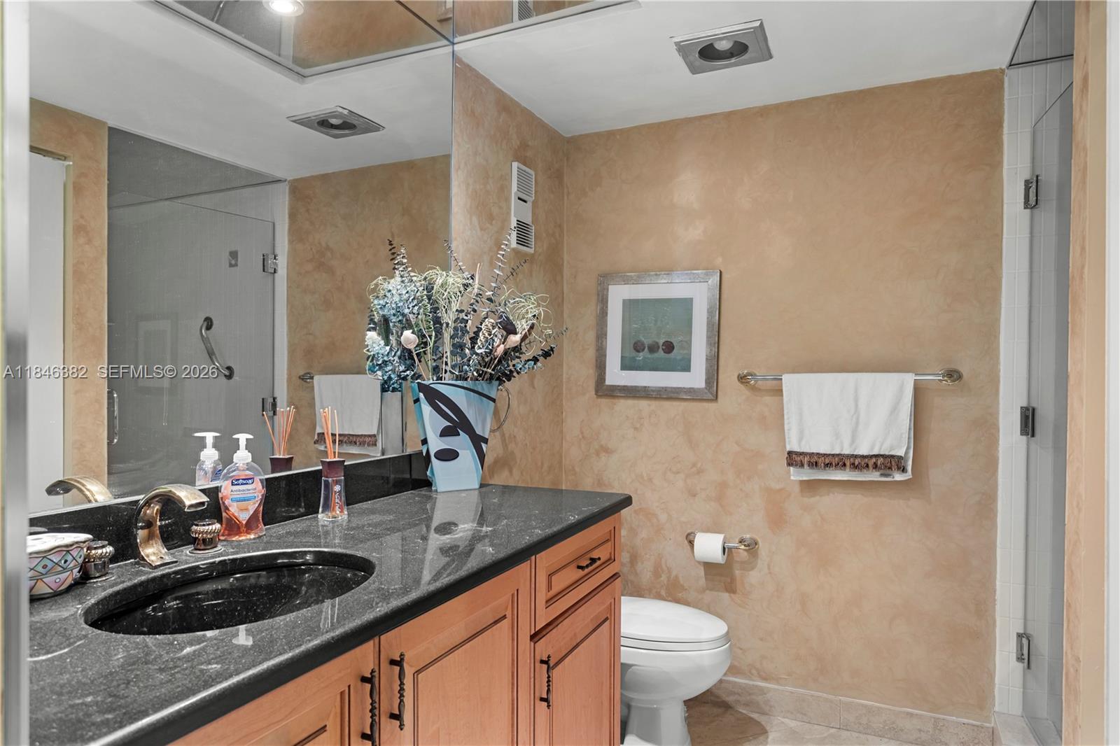 HAMPTONS WEST CONDO - Residential