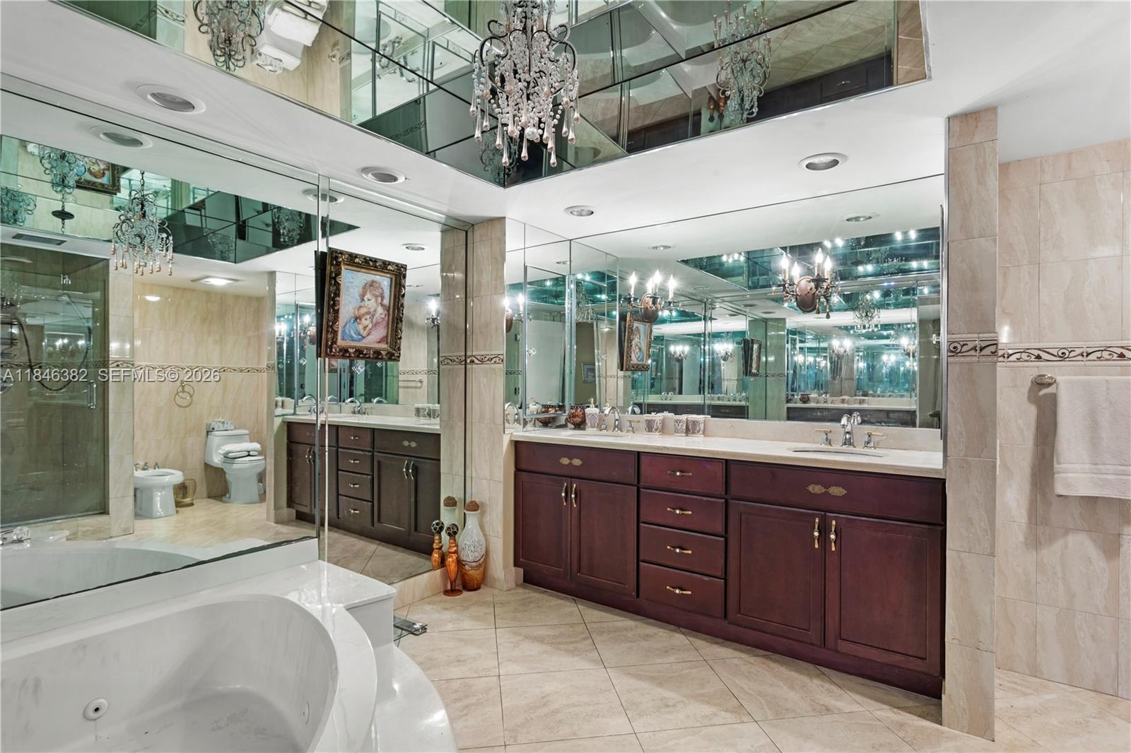 HAMPTONS WEST CONDO - Residential