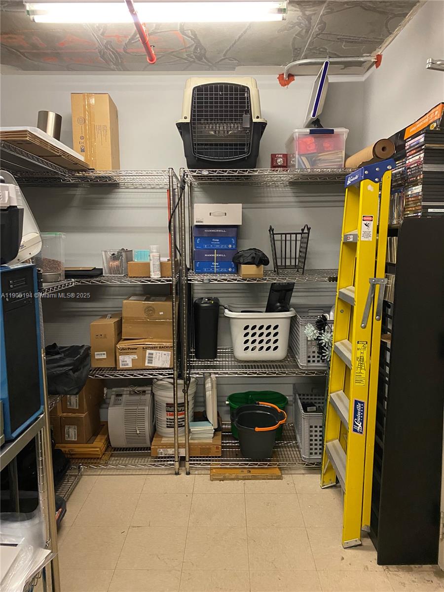 TOSCANO CONDO - Residential