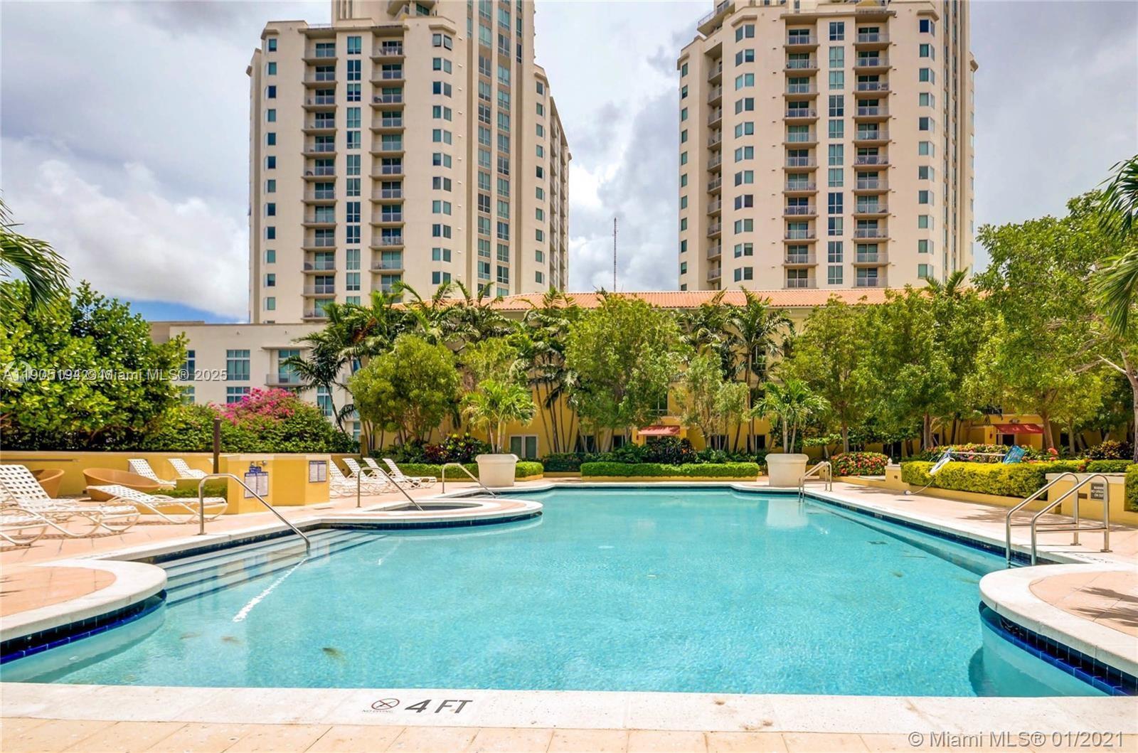 TOSCANO CONDO - Residential