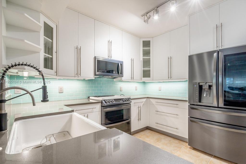 TOSCANO CONDO - Residential