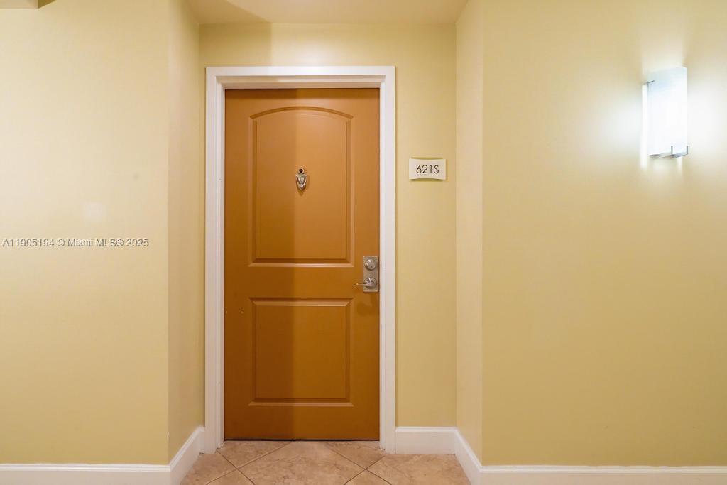 TOSCANO CONDO - Residential