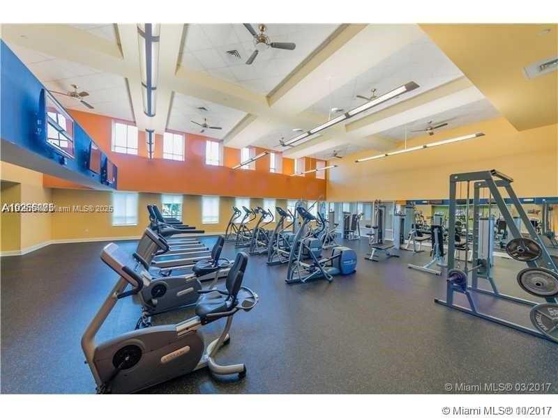 TOSCANO CONDO - Residential