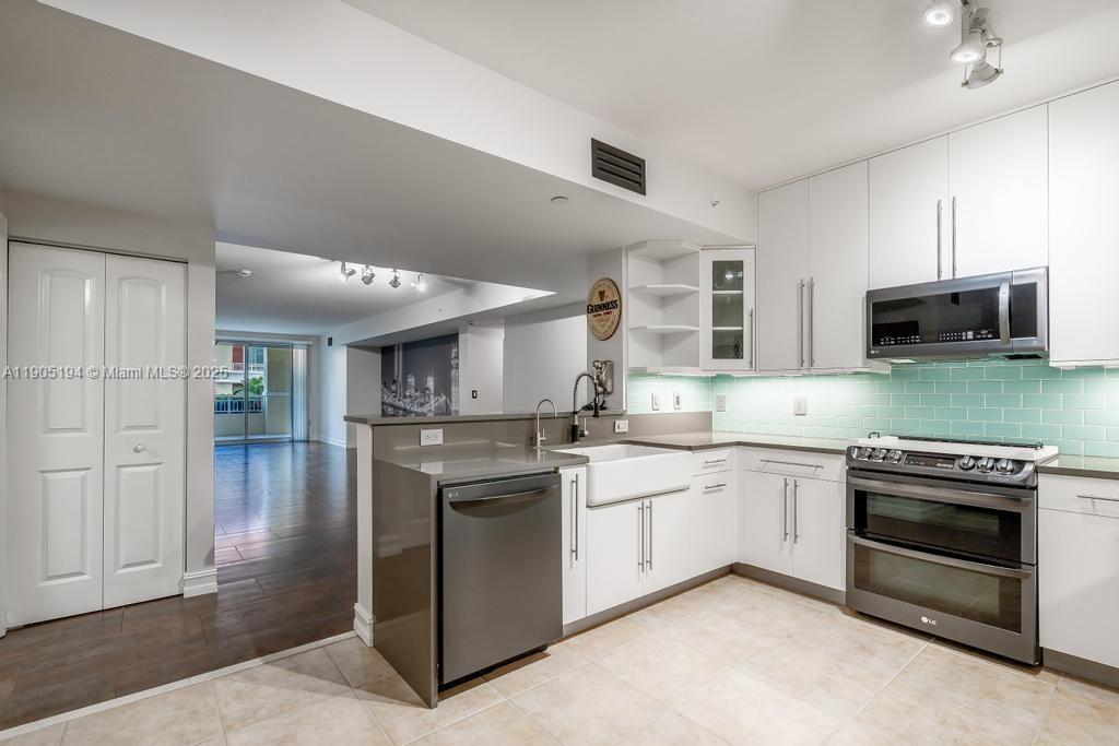 TOSCANO CONDO - Residential