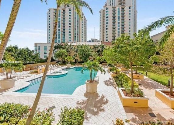 TOSCANO CONDO - Residential