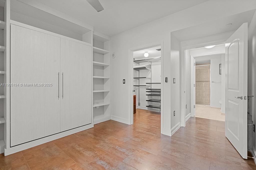 TOSCANO CONDO - Residential