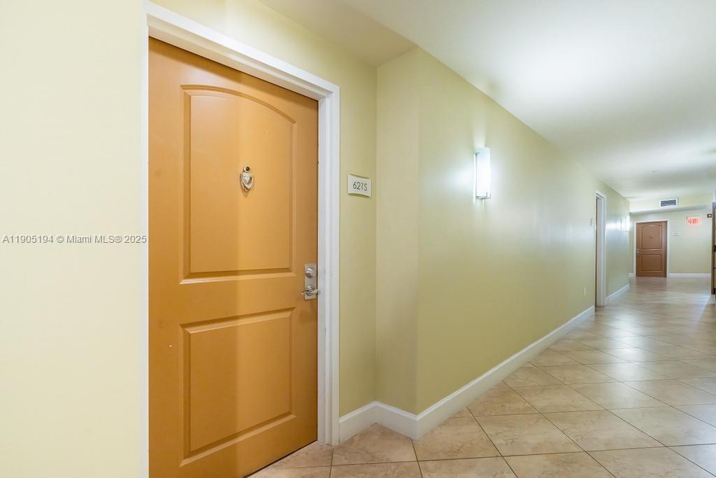 TOSCANO CONDO - Residential