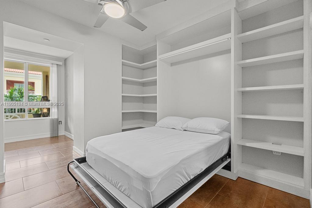 TOSCANO CONDO - Residential