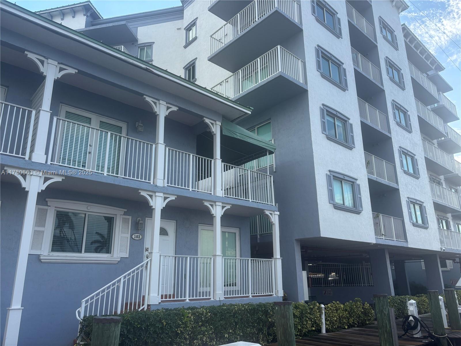 2415 NW 16th St Rd 103