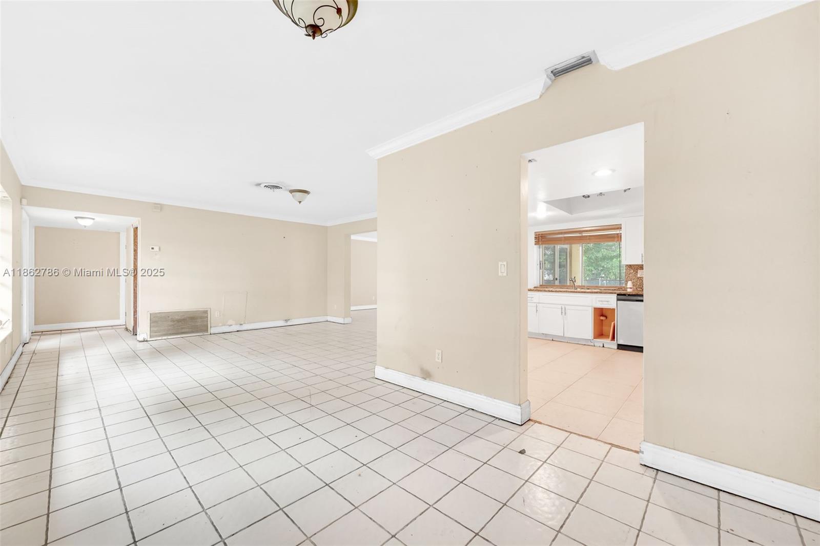 MIAMI LAKES SEC 5 - Residential