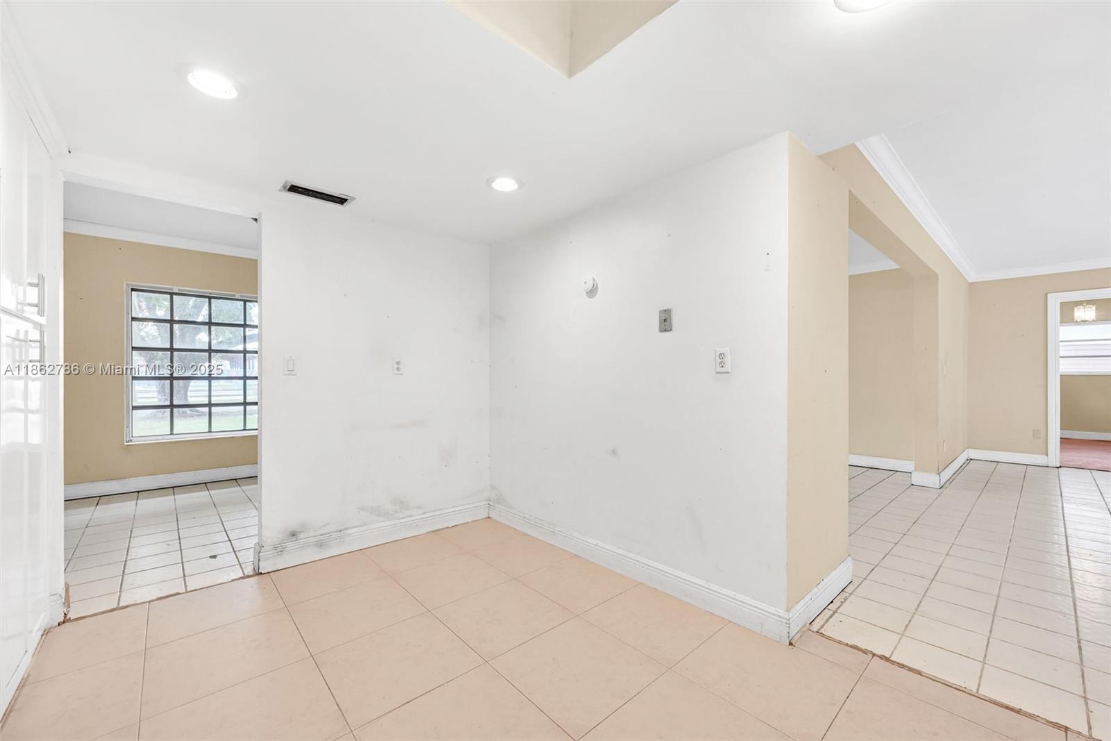 MIAMI LAKES SEC 5 - Residential