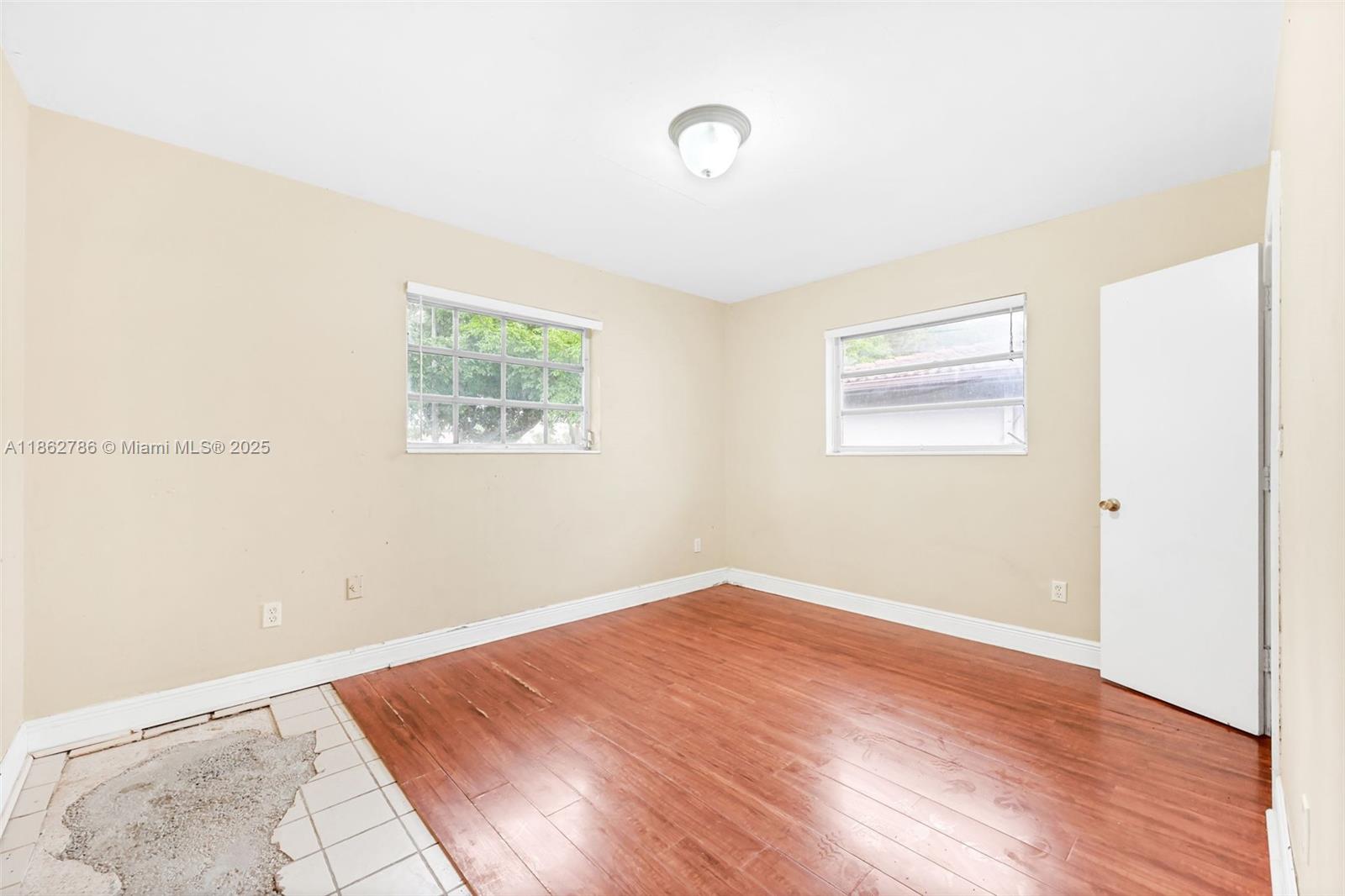 MIAMI LAKES SEC 5 - Residential