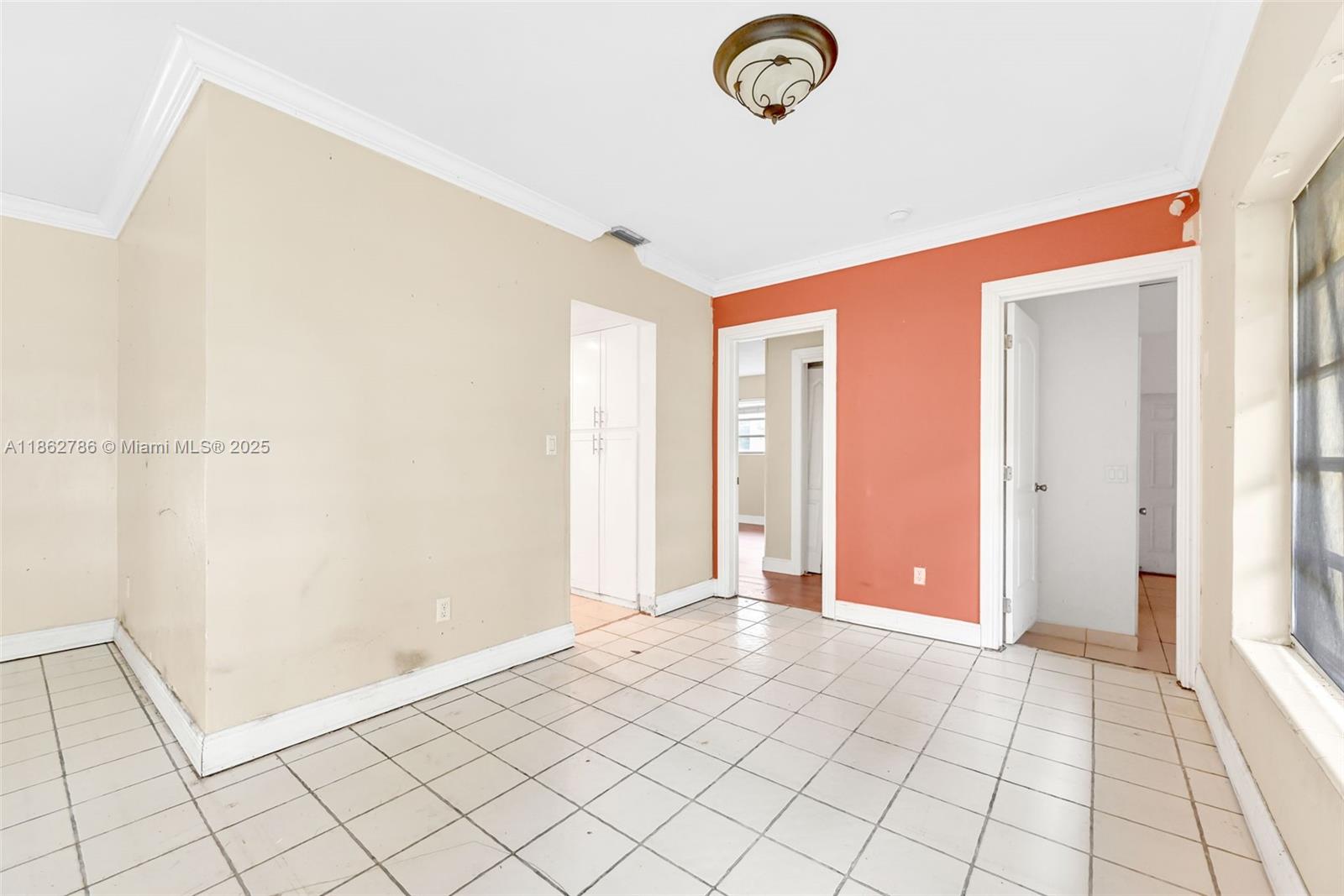 MIAMI LAKES SEC 5 - Residential