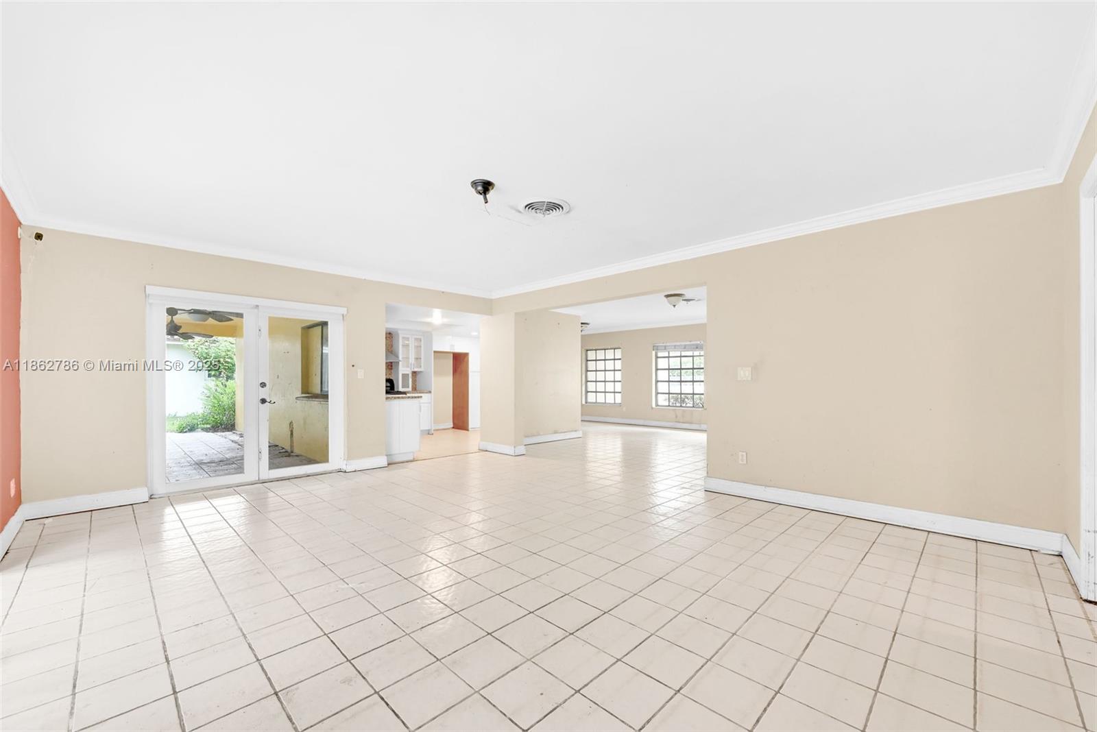 MIAMI LAKES SEC 5 - Residential