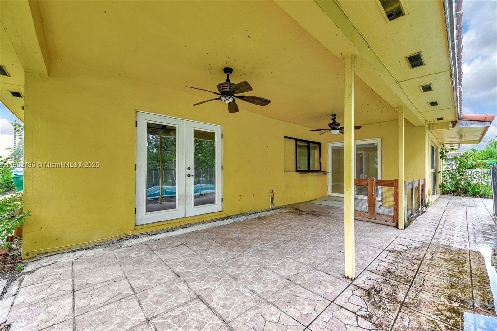 MIAMI LAKES SEC 5 - Residential