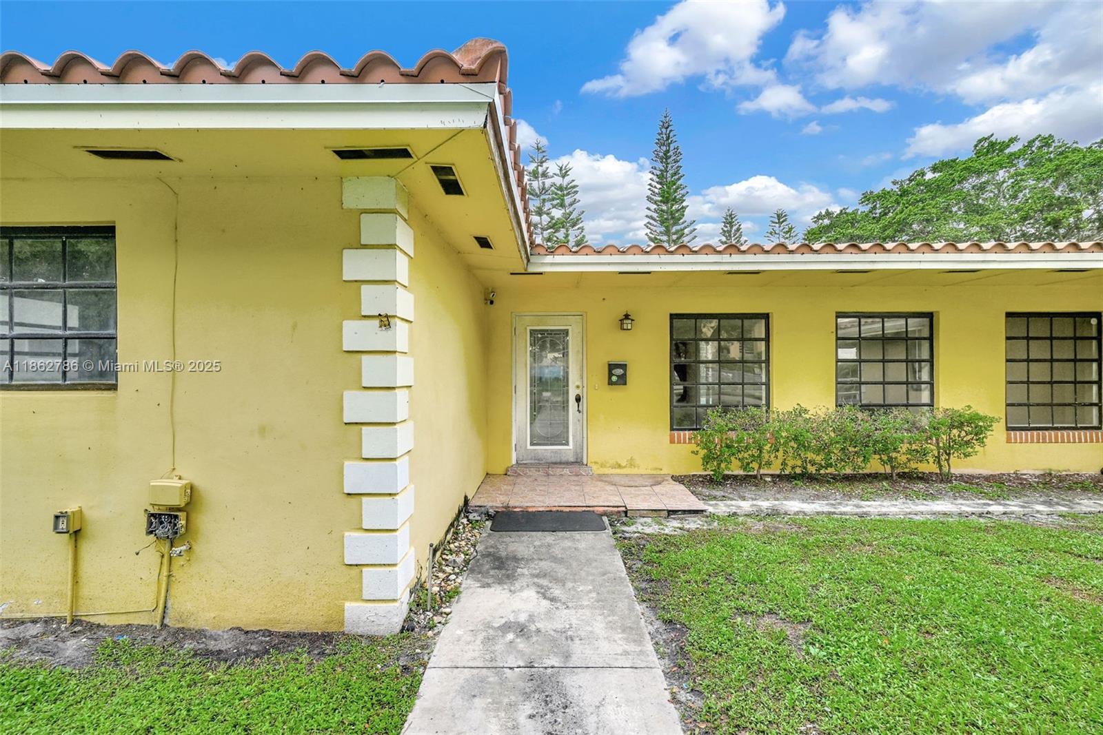 MIAMI LAKES SEC 5 - Residential