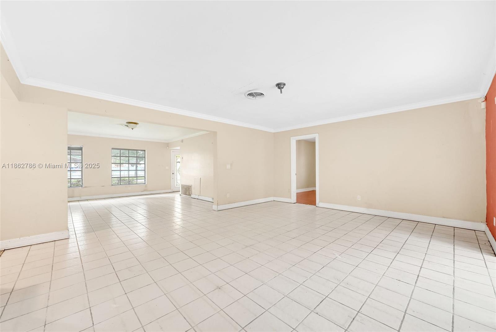 MIAMI LAKES SEC 5 - Residential