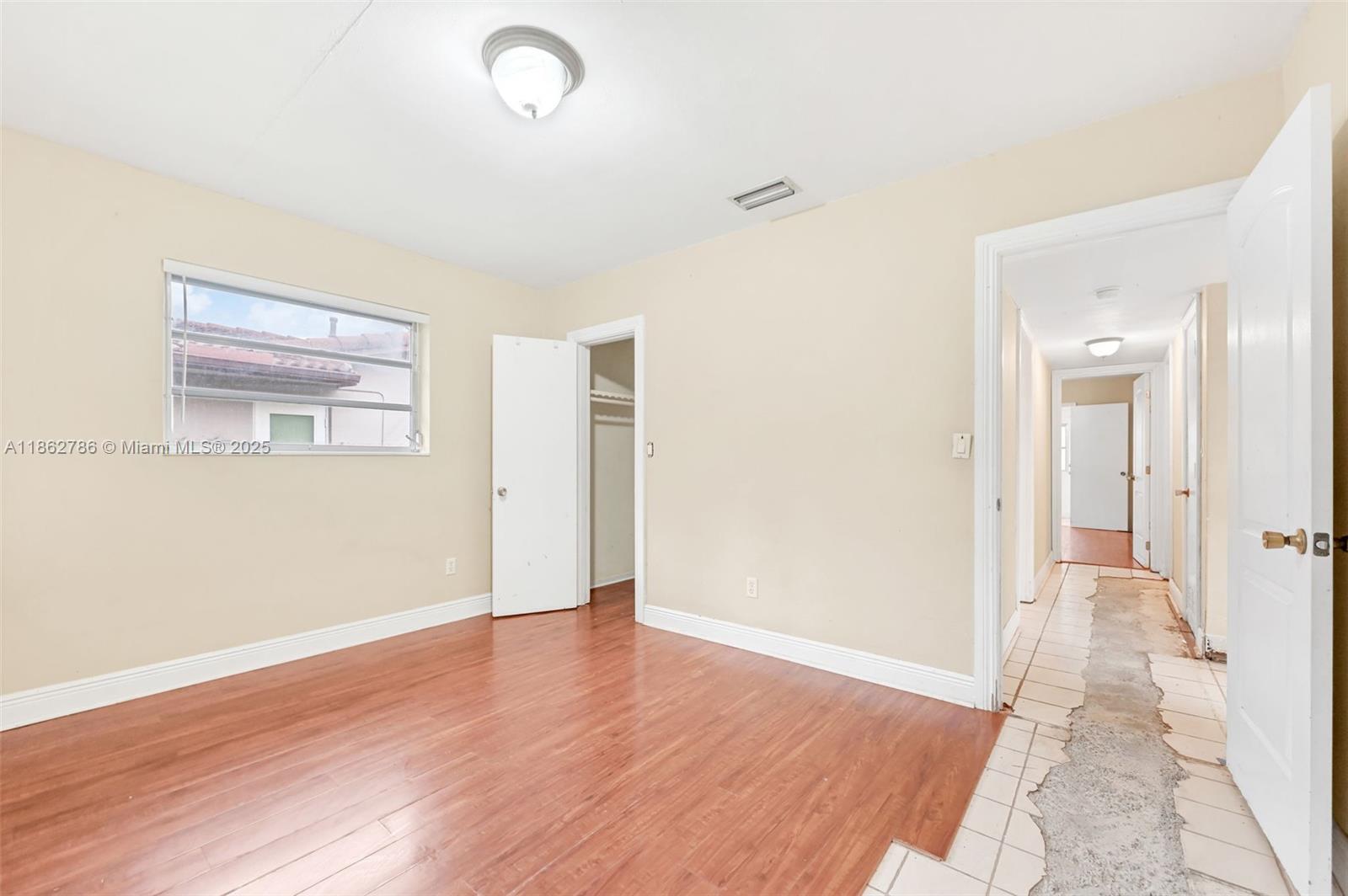 MIAMI LAKES SEC 5 - Residential