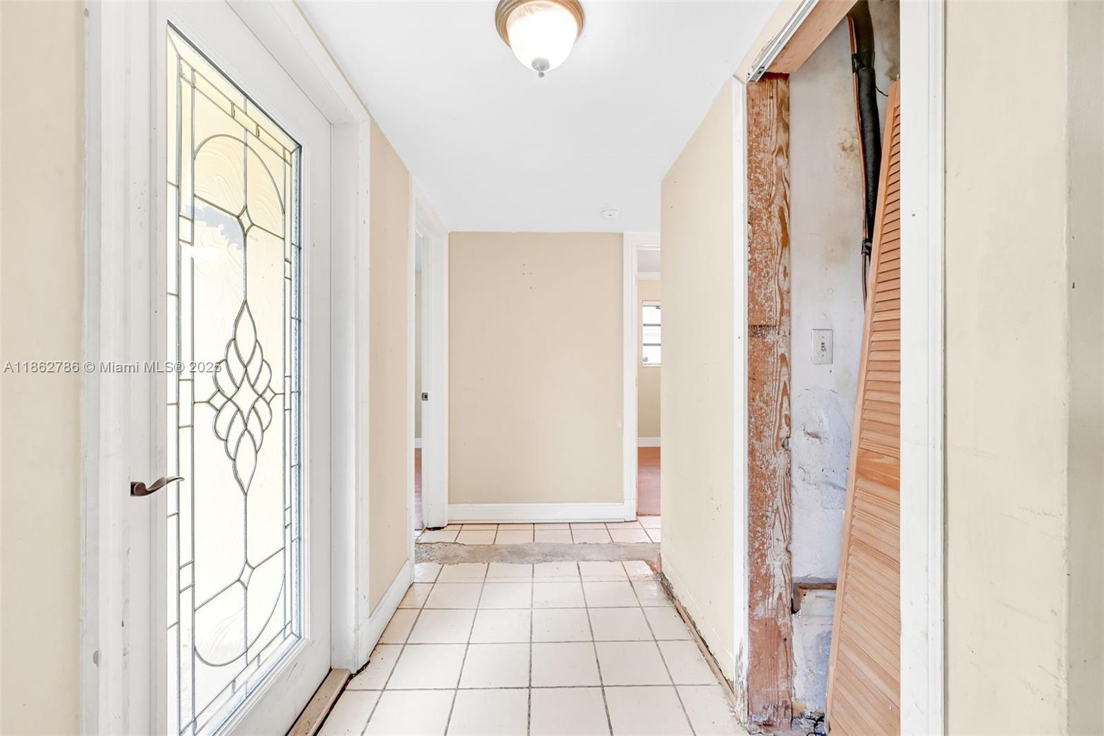 MIAMI LAKES SEC 5 - Residential