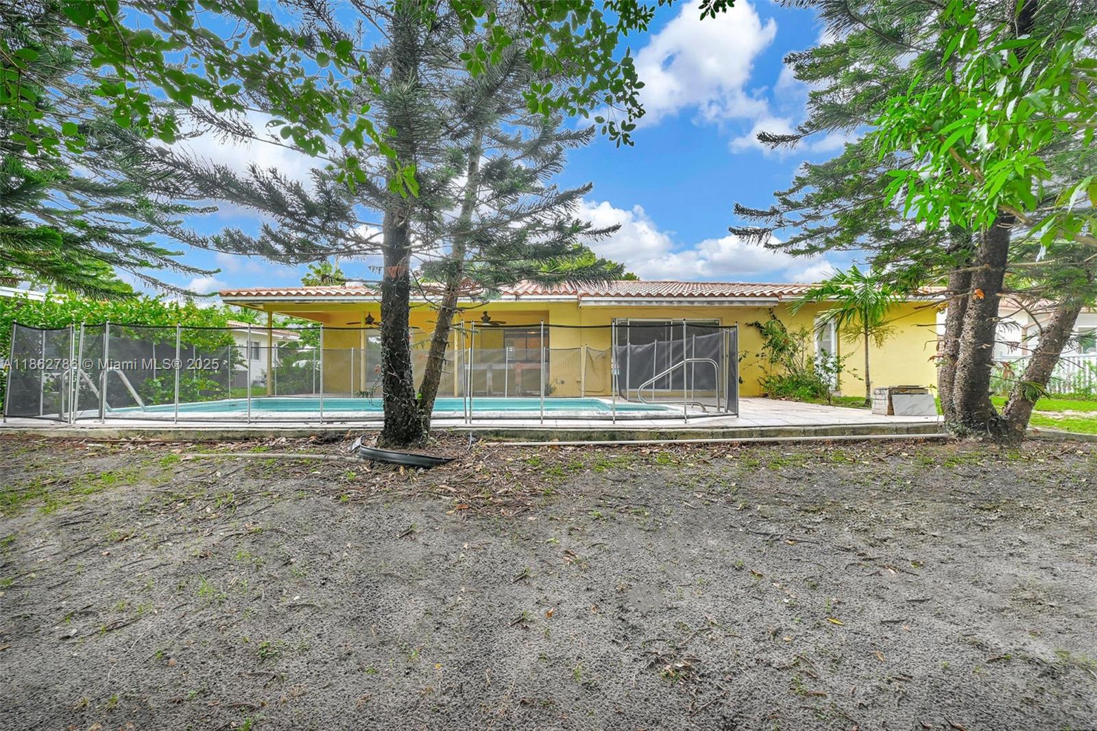 MIAMI LAKES SEC 5 - Residential