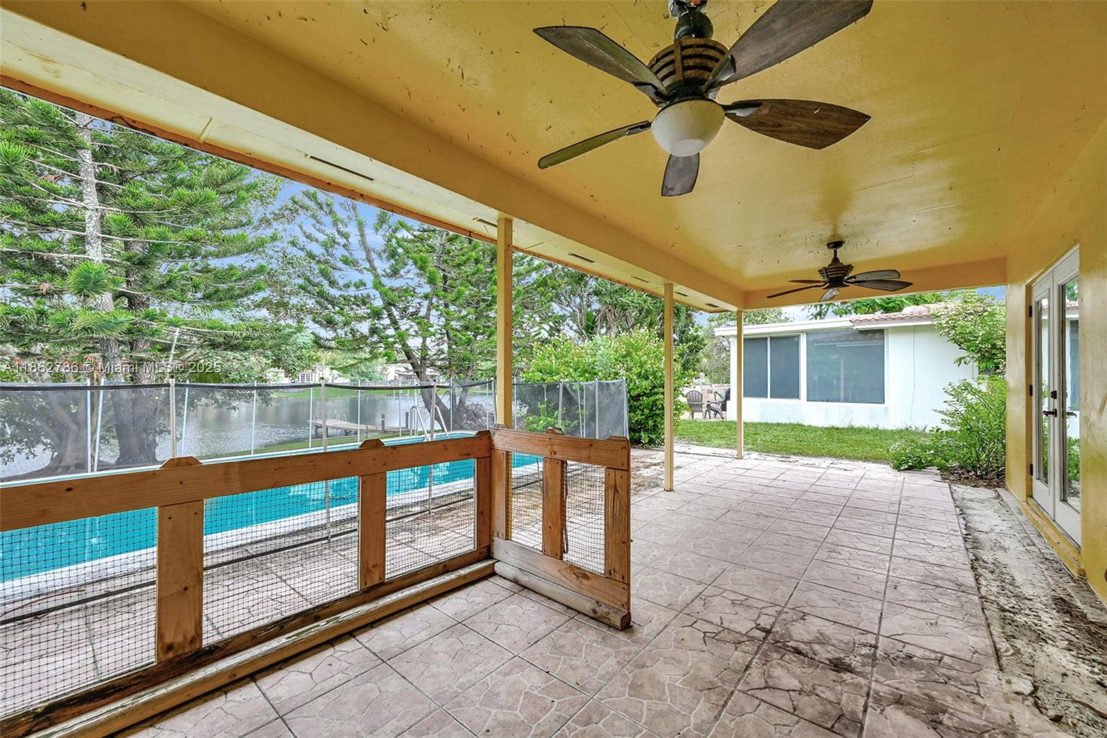 MIAMI LAKES SEC 5 - Residential