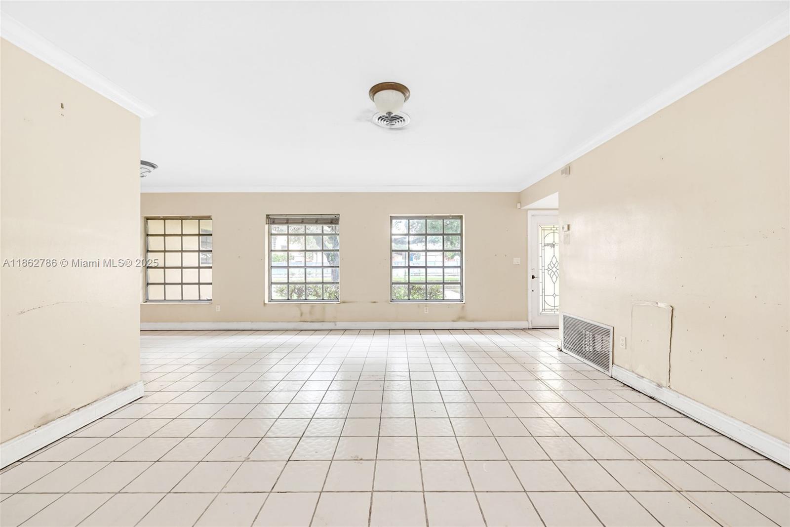 MIAMI LAKES SEC 5 - Residential